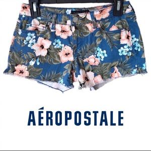 Aeropostale | Tropical Floral Midi Shorts